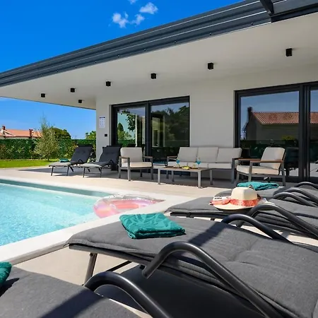 Luna By Istrialux Villa